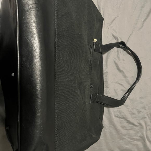 Beis Full Weekender - Picture 5 of 5